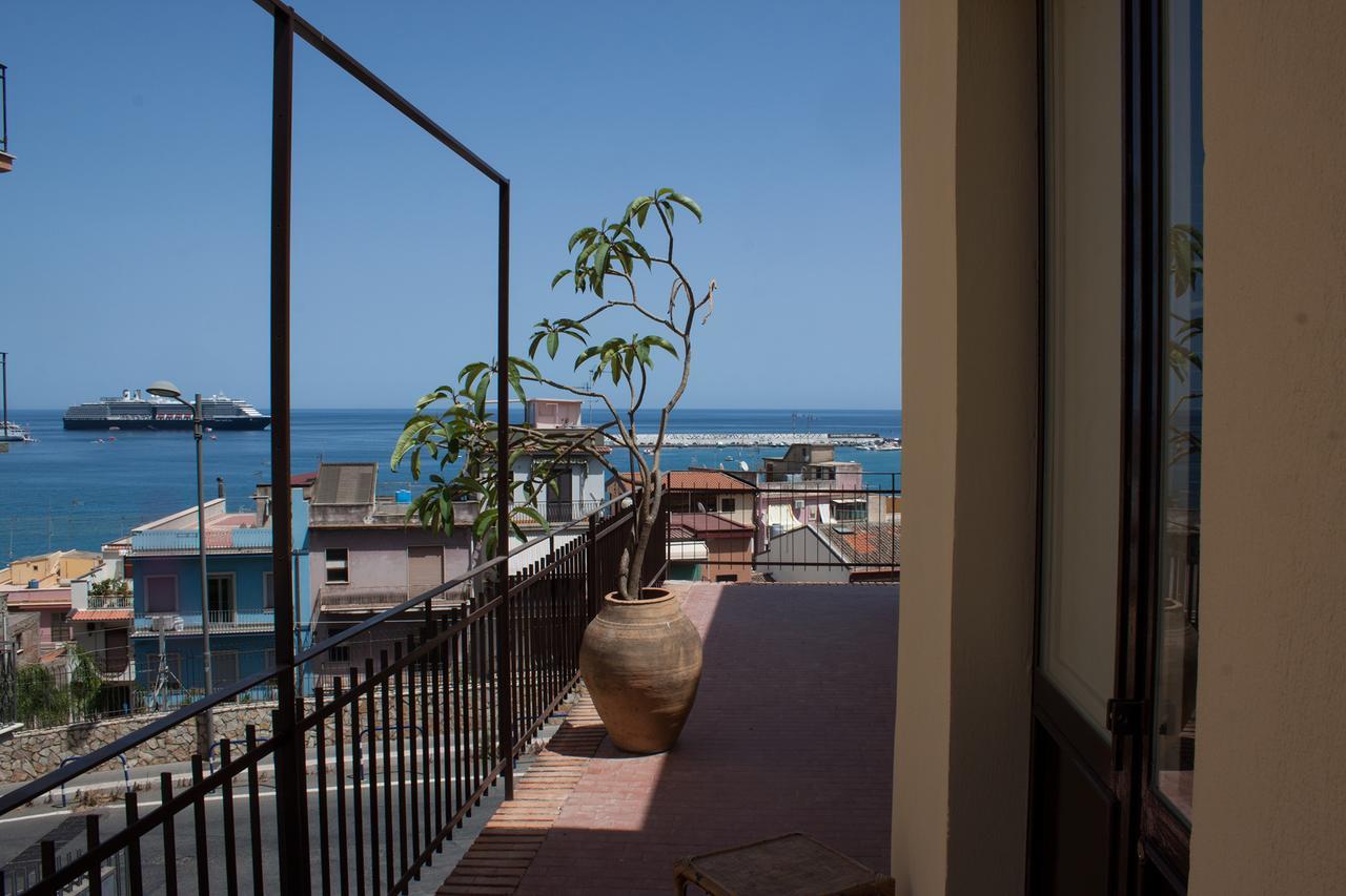 Bed & Breakfast Lighea Giardini-Naxos Buitenkant foto