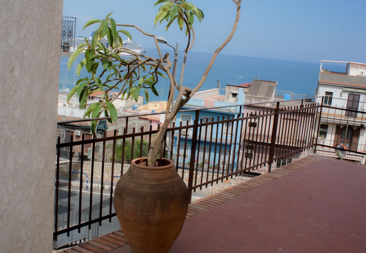 Bed & Breakfast Lighea Giardini-Naxos Buitenkant foto