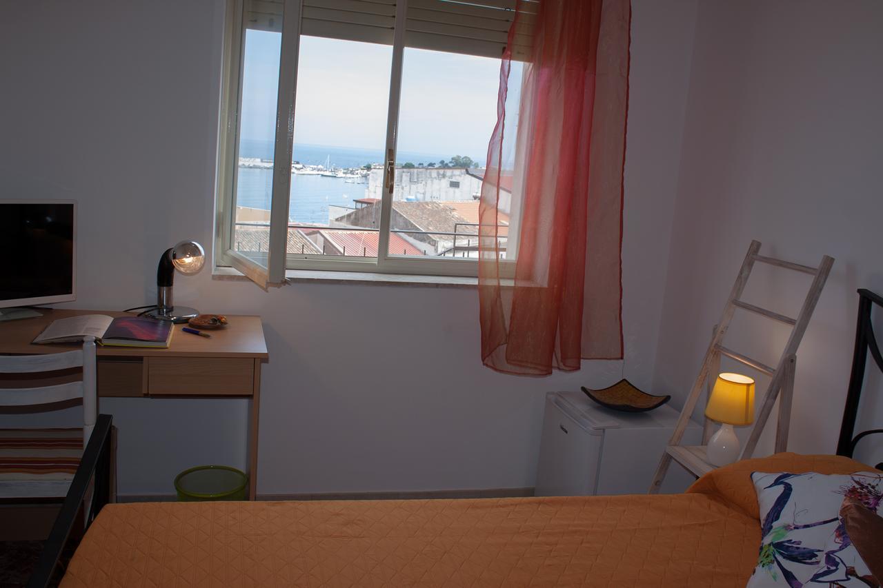 Bed & Breakfast Lighea Giardini-Naxos Buitenkant foto