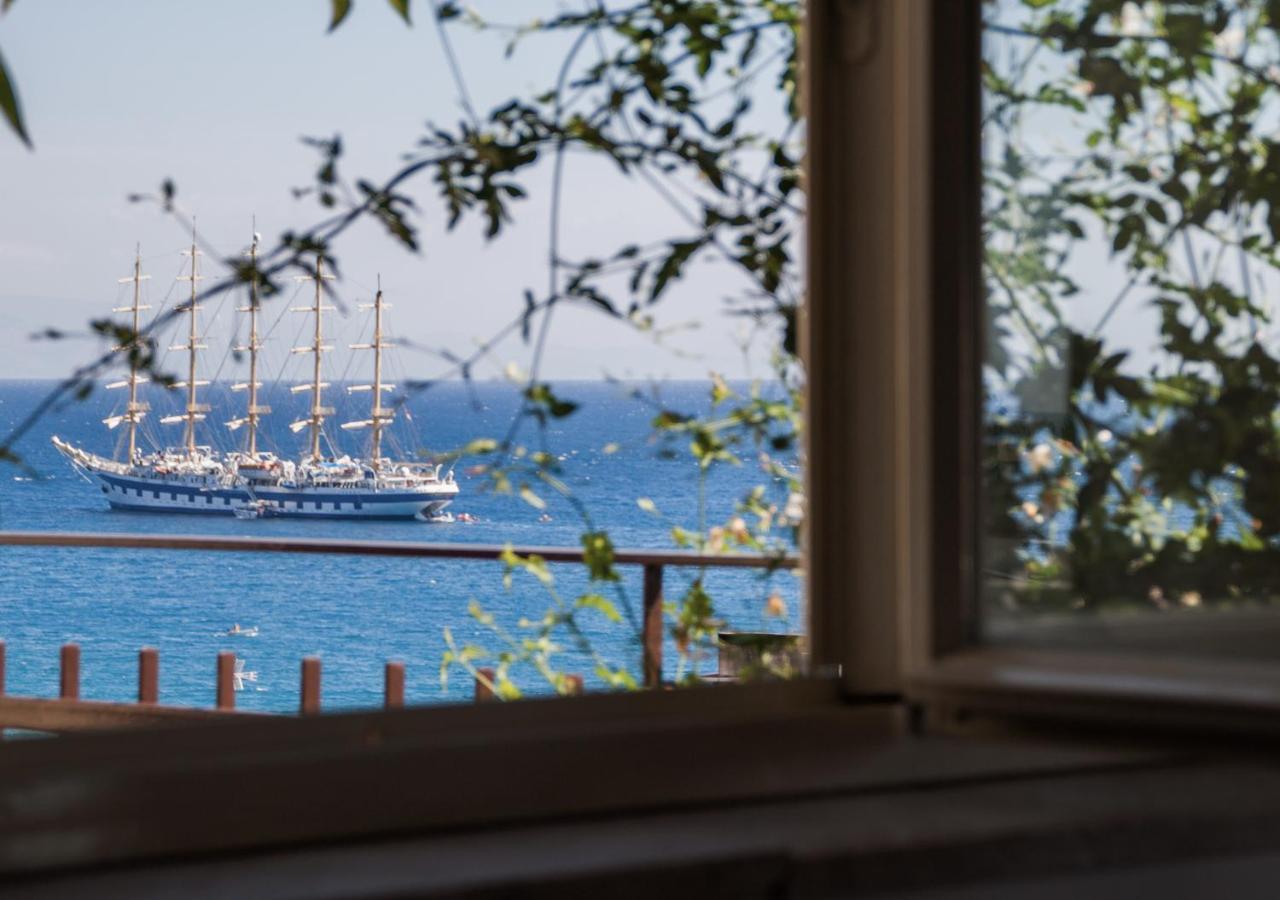 Bed & Breakfast Lighea Giardini-Naxos Buitenkant foto