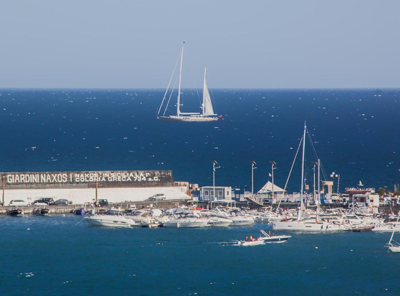 Bed & Breakfast Lighea Giardini-Naxos Buitenkant foto